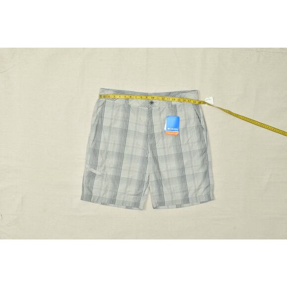 Columbia Men's Omni Shade Gray Plaid Deep Creek Shorts Zip Size 36 Nylon NEW - Picture 4 of 8